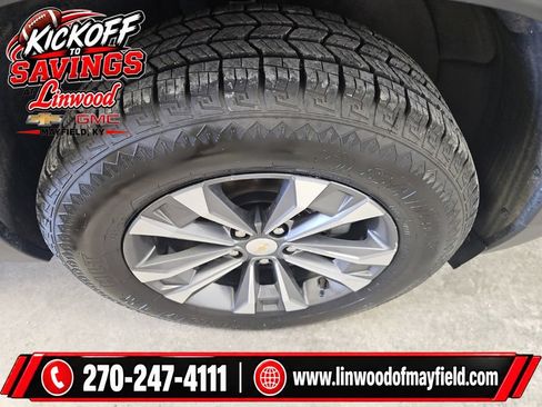 Used 2025 Chevrolet Equinox LT w/ Convenience Package II AWD/4WD image 9
