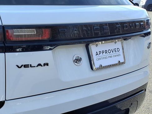 Certified 2023 Land Rover Range Rover Velar R-Dynamic S image 19
