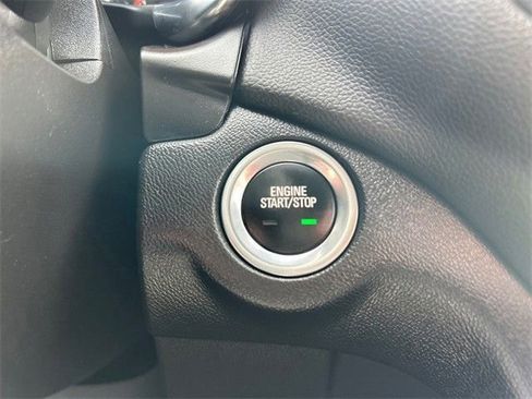 Used 2022 Chevrolet Equinox LT image 25