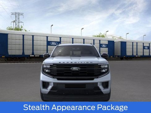 New 2026 Ford Expedition Max Platinum image 7