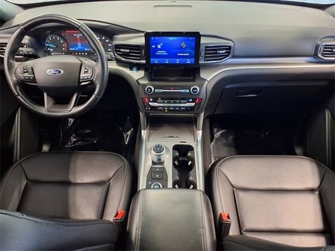 Certified 2020 Ford Explorer XLT w/ Equipment Group 202A image 11