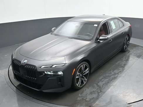 Used 2023 BMW i7 xDrive60 image 43