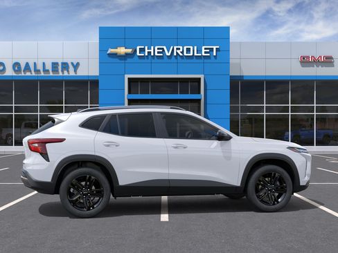 New 2026 Chevrolet Trax ACTIV FWD image 6