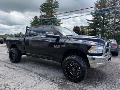 Used 2016 RAM 2500 Tradesman w/ Chrome Appearance Group AWD/4WD image 3