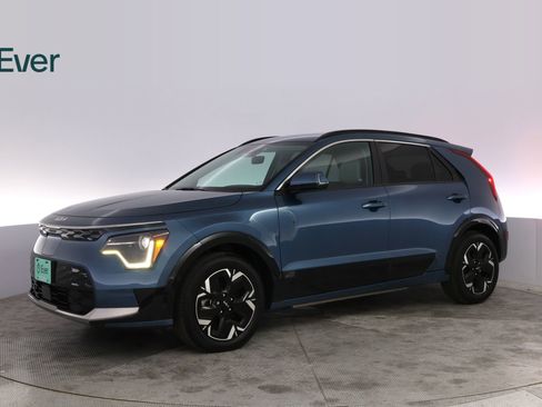 Used 2023 Kia Niro Wind w/ Wind Preserve Package FWD image 18