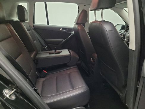 Used 2016 Volkswagen Tiguan S FWD image 19