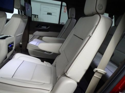 Certified 2025 GMC Yukon Denali w/ Denali Reserve Package image 4