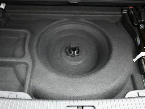 Used 2022 Volkswagen Atlas SE image 29