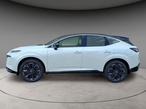 New 2026 Nissan Murano Platinum w/ Cargo Package AWD/4WD image 2