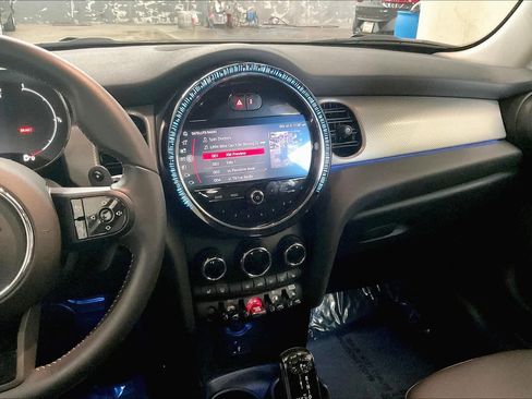 Used 2024 MINI Cooper S image 10