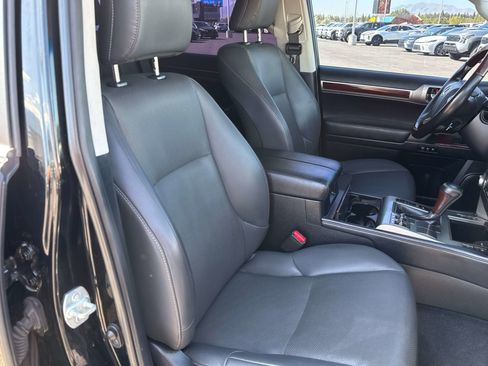Used 2019 Lexus GX 460 Premium AWD/4WD image 19