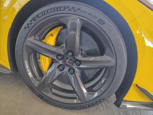 Used 2025 Chevrolet Corvette Z06 w/ Z07 Performance Package RWD image 15