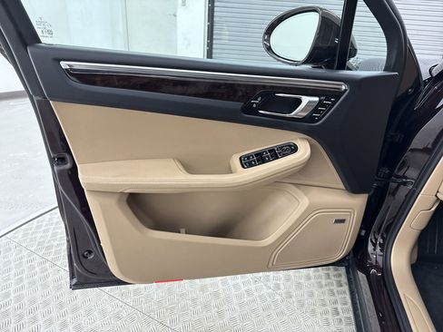 New 2025 Porsche Macan Turbo image 23