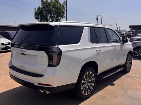Used 2025 Chevrolet Tahoe High Country AWD/4WD image 8