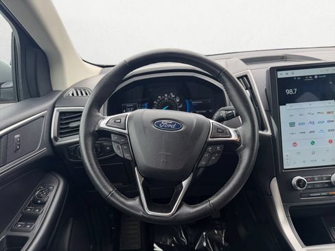 Used 2024 Ford Edge SEL AWD/4WD image 9