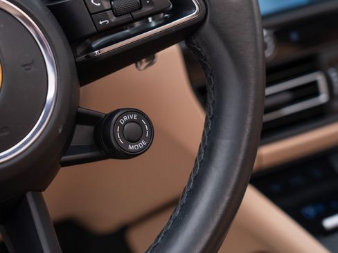 Certified 2023 Porsche Macan GTS image 29