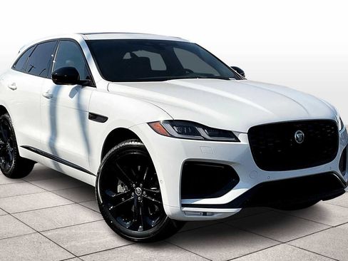 New 2026 Jaguar F-PACE R-Dynamic S image 2