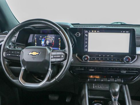 Used 2023 Chevrolet Colorado LT w/ LT Convenience Package AWD/4WD image 17
