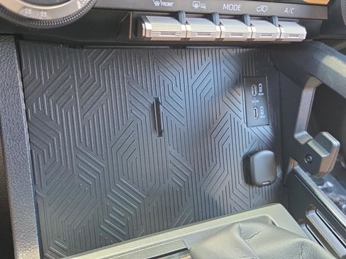 Used 2025 Toyota 4Runner SR5 RWD image 22