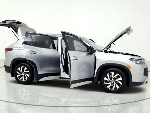 Used 2026 Volkswagen Tiguan S FWD image 20