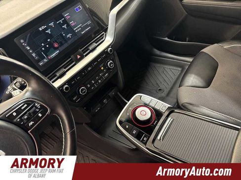 Used 2022 Kia Niro EX w/ Cold Weather Package image 15