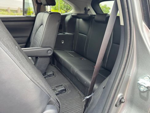 Certified 2025 Toyota Highlander XLE AWD/4WD image 27