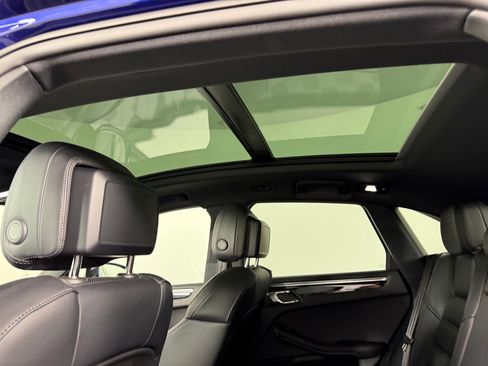 New 2025 Porsche Macan image 17