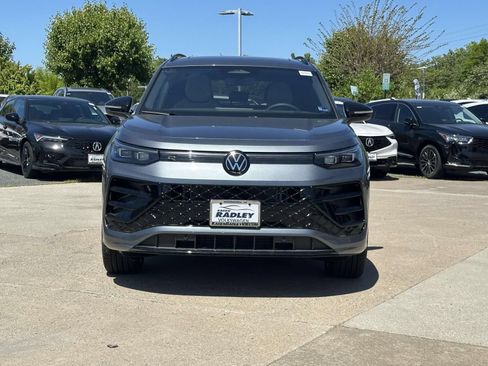 New 2026 Volkswagen Tiguan SE R-Line AWD/4WD image 7