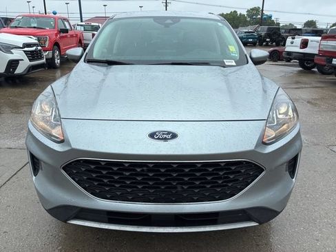 Used 2021 Ford Escape SE w/ Cold Weather Package FWD image 2