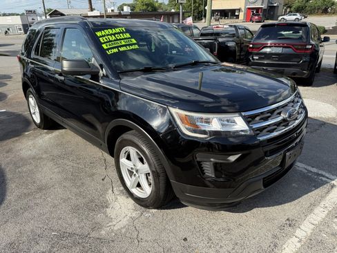 Used 2018 Ford Explorer FWD image 3