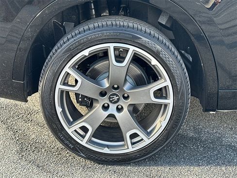 Used 2021 Maserati Levante GranSport image 8