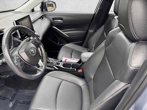 Used 2023 Toyota Corolla Cross XLE w/ Convenience Package AWD/4WD image 10
