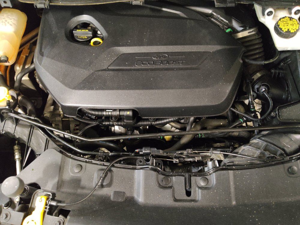 Used 2015 Ford Escape Titanium FWD image 30