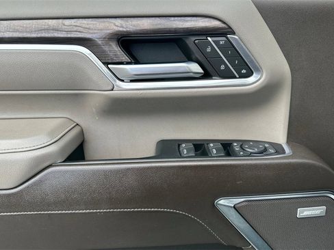 Used 2024 Chevrolet Silverado 3500 LTZ w/ LTZ Convenience Package image 12