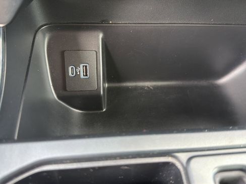 Used 2022 Ford F150 XLT w/ Equipment Group 302A High AWD/4WD image 15