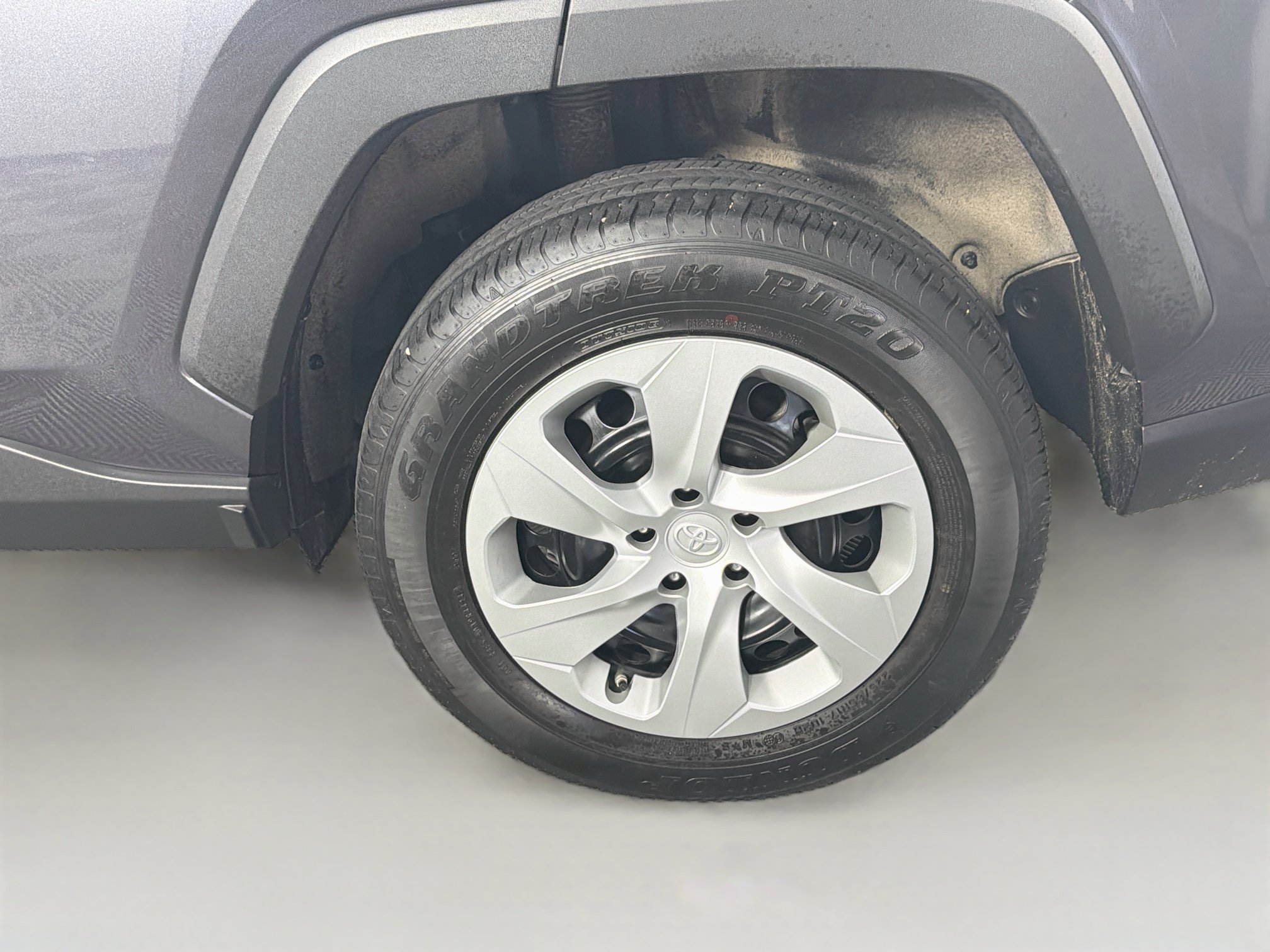 Used 2025 Toyota RAV4 LE FWD image 11