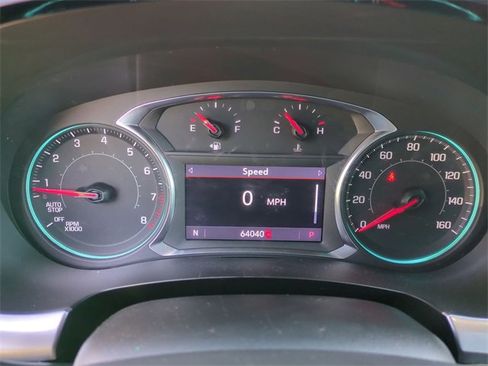 Used 2022 Chevrolet Traverse LT image 12