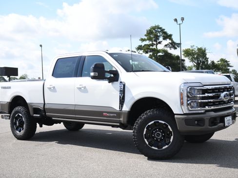 New 2026 Ford F250 King Ranch w/ Tremor Off-Road Package AWD/4WD image 2