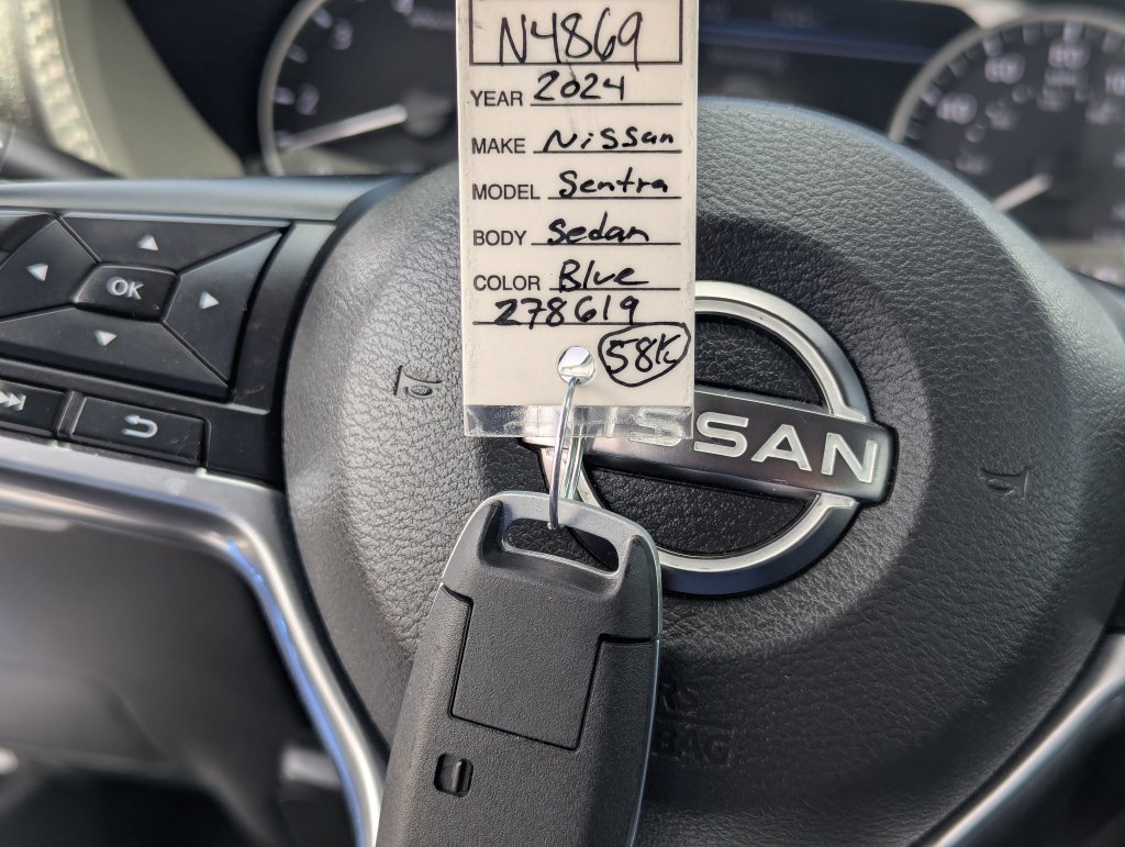 Used 2024 Nissan Sentra SV FWD image 35