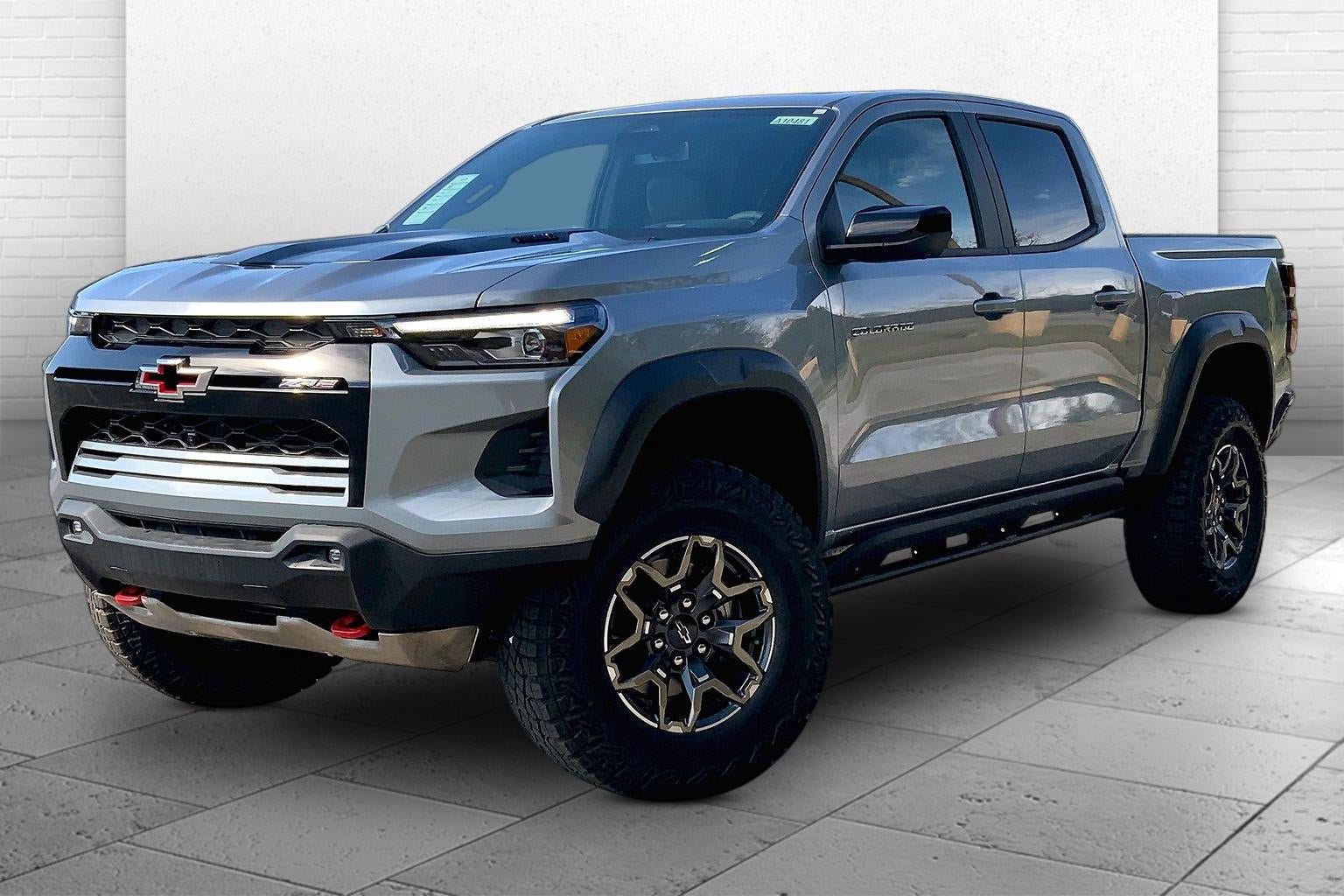 New 2026 Chevrolet Colorado ZR2 w/ Technology Package AWD/4WD image 2