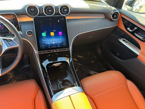 Certified 2025 Mercedes-Benz GLC 300 image 18