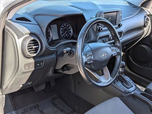 Used 2021 Hyundai Kona SEL image 10