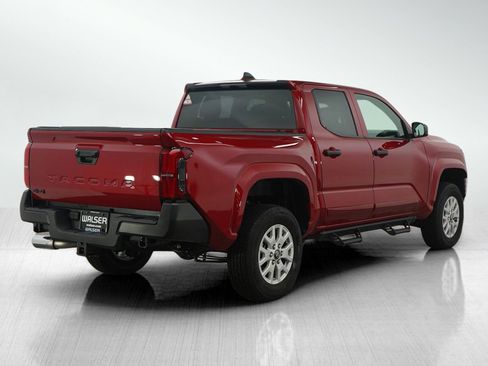 Used 2025 Toyota Tacoma SR image 5