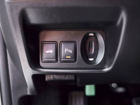 Used 2021 Nissan GT-R Premium image 50