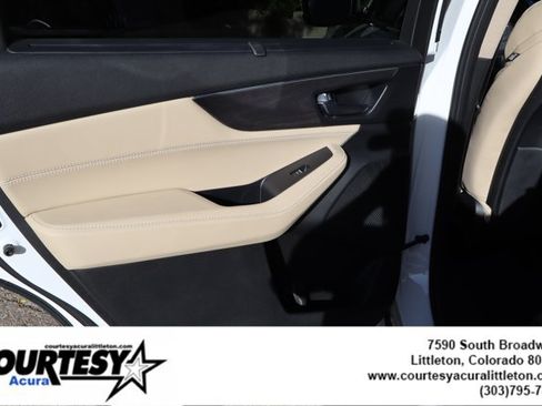Used 2023 Acura MDX SH-AWD w/ Advance Package image 29