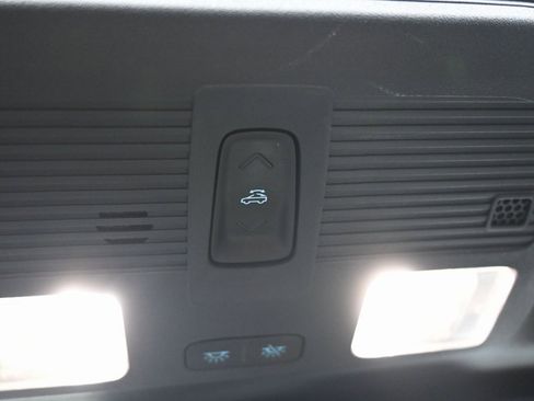 Used 2024 Ford Mustang Premium image 15