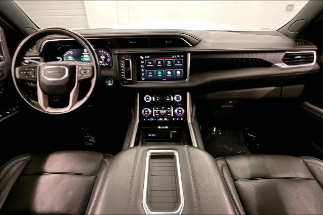 Used 2022 GMC Yukon Denali AWD/4WD image 18