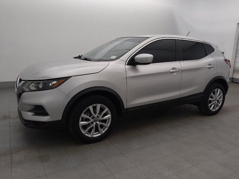 Used 2021 Nissan Rogue Sport S FWD image 2
