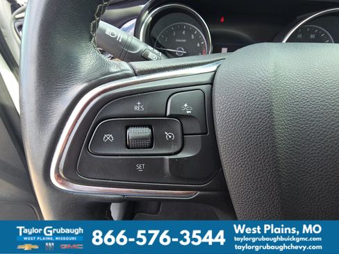 Used 2020 Buick Encore GX Select w/ Experience Buick Package FWD image 17