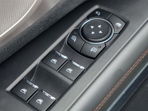 Certified 2025 Ford Expedition Active AWD/4WD image 19